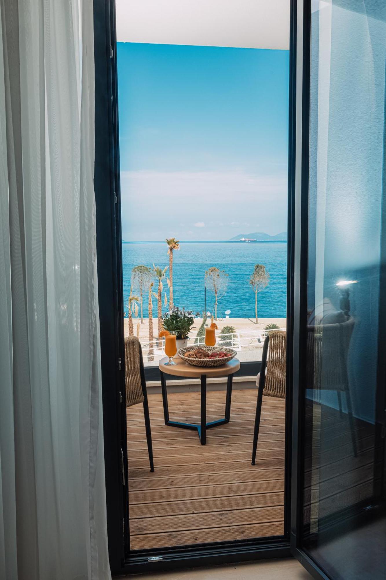 Azar Luxury Suites Влёра Экстерьер фото