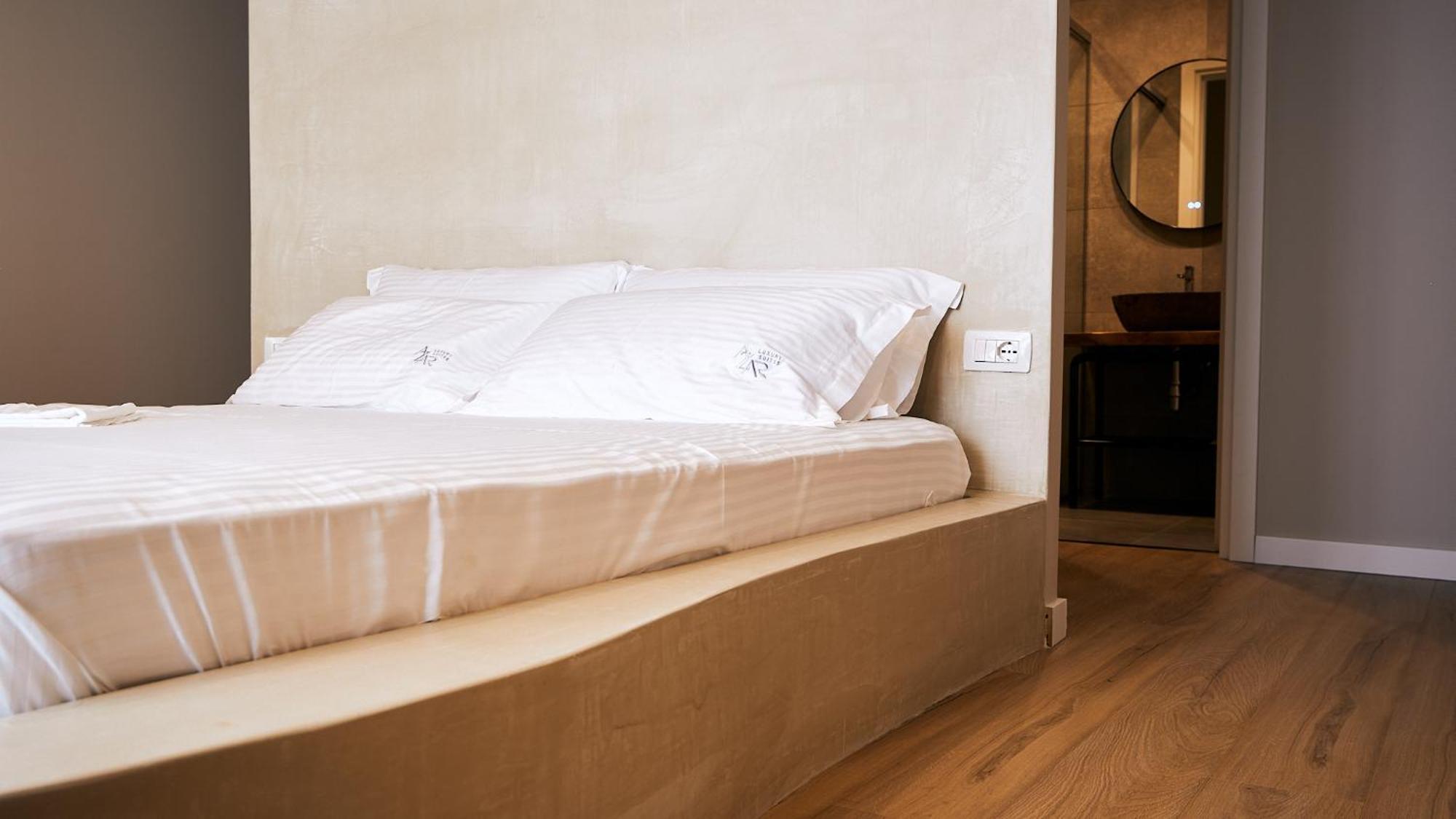 Azar Luxury Suites Влёра Экстерьер фото