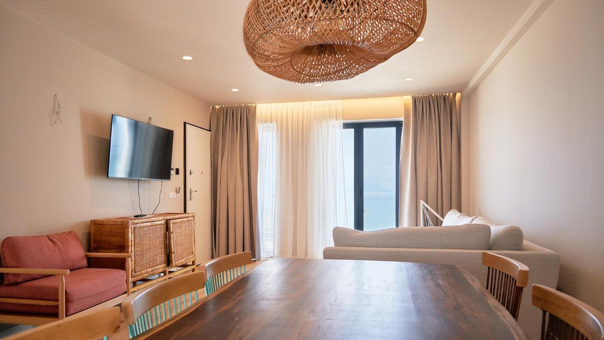 Azar Luxury Suites Влёра Экстерьер фото
