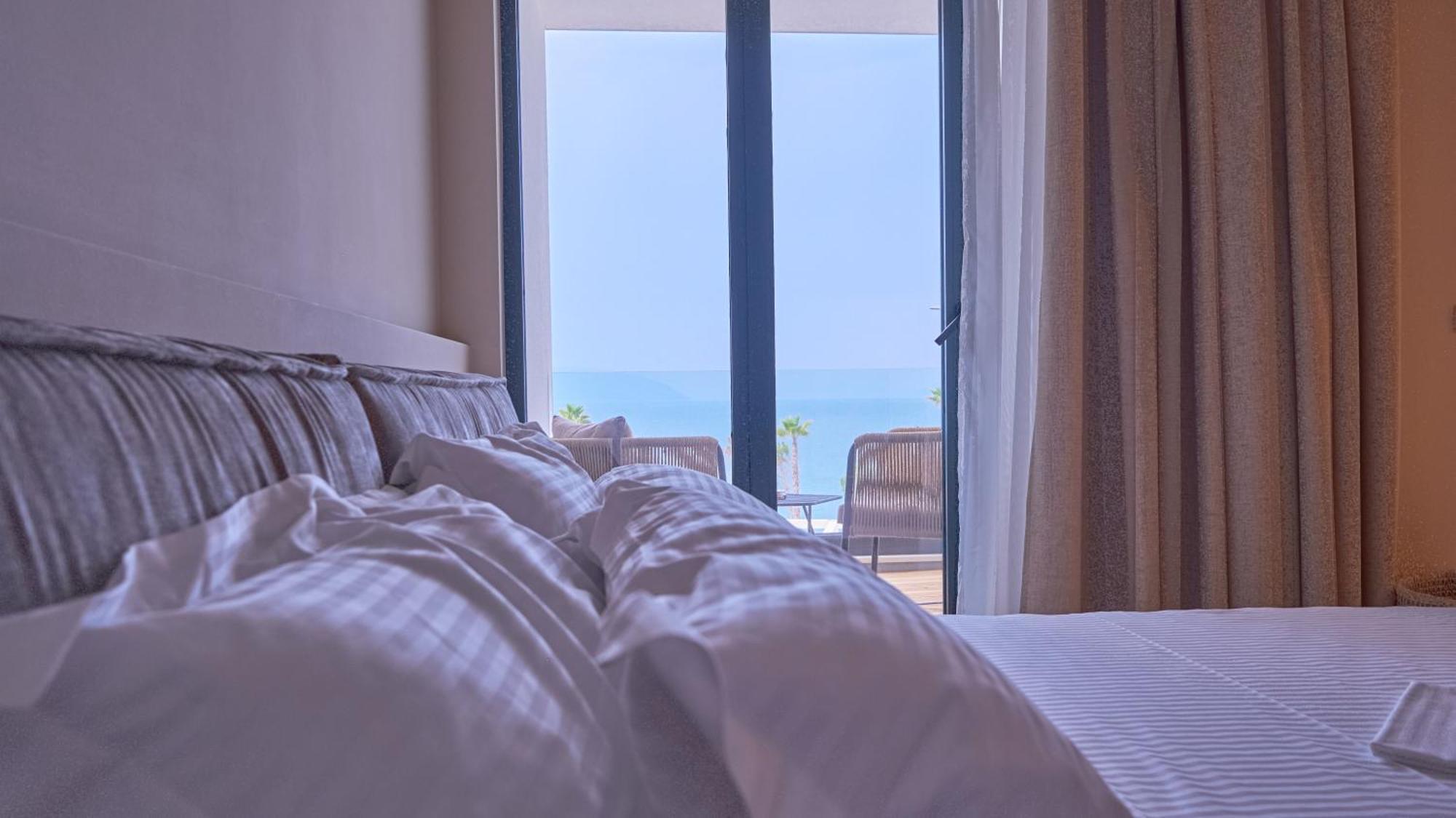 Azar Luxury Suites Влёра Экстерьер фото