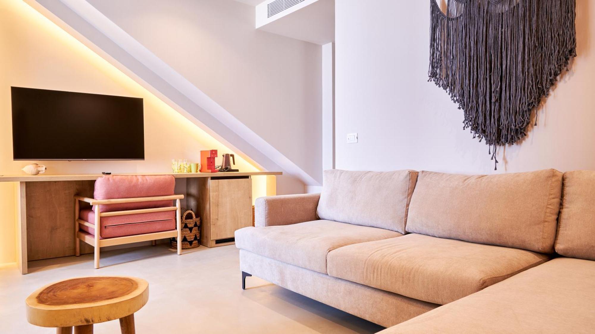 Azar Luxury Suites Влёра Экстерьер фото